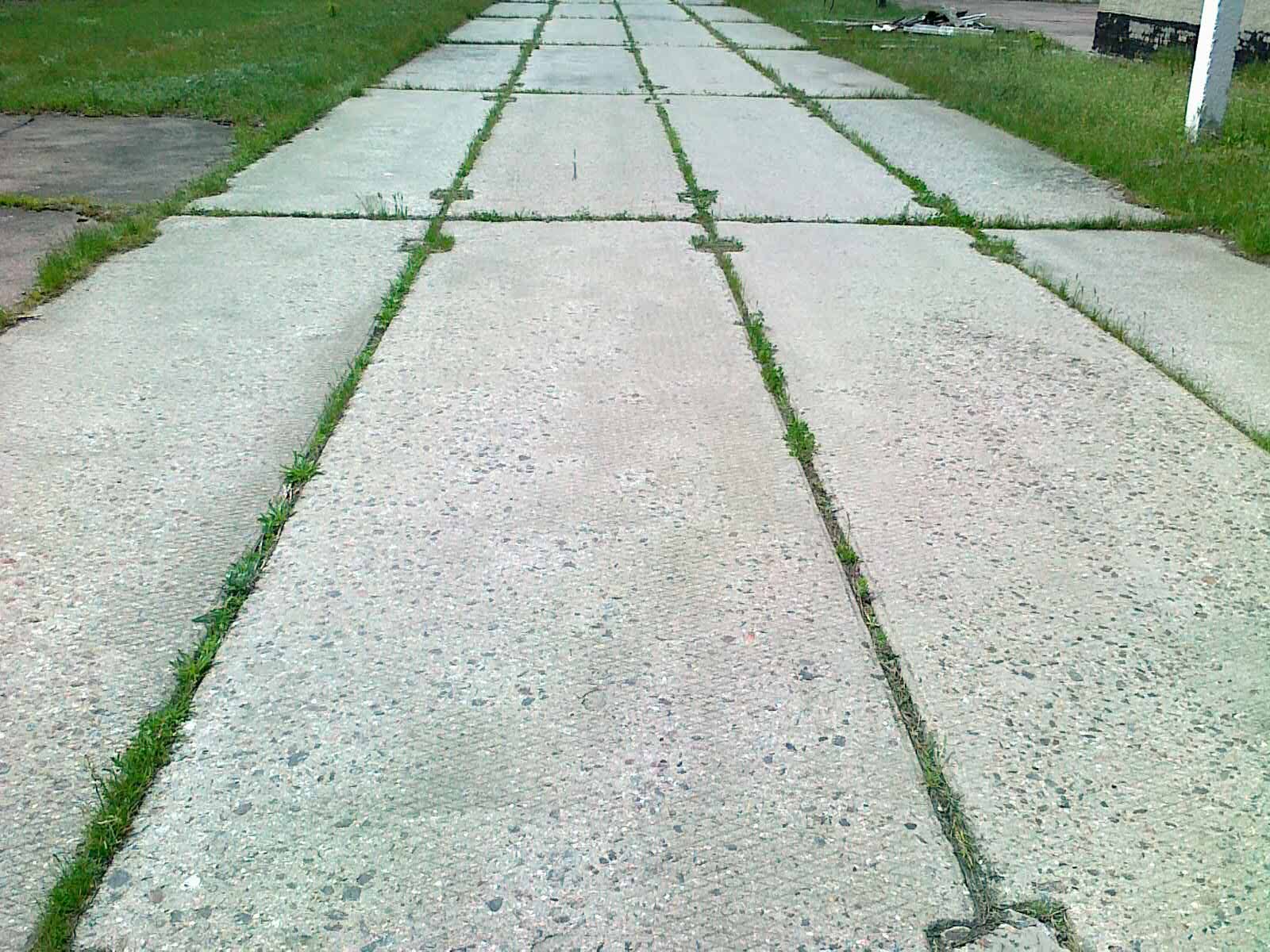 Плита аэродромная